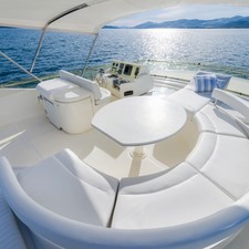 Ferretti 730