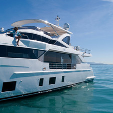 Azimut Grande 32 METRI