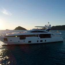 Azimut Grande 32 METRI