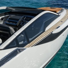 Fairline F-Line 33 Outboard