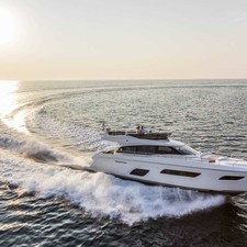Ferretti 550