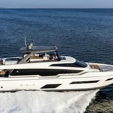 Ferretti 780