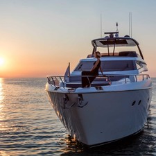 Ferretti 850