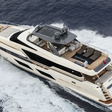 Ferretti 920