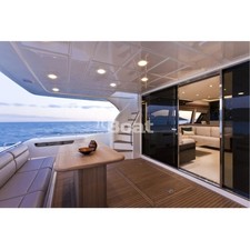 Ferretti 750