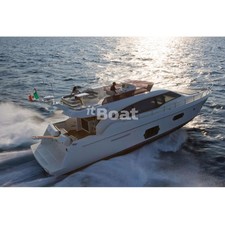 Ferretti 570