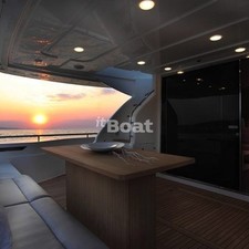 Ferretti 720