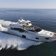 Ferretti 870