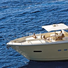 Ferretti Altura 840