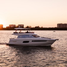 Prestige 560
