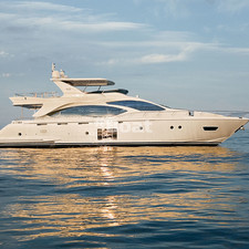 Azimut 82