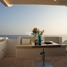 Azimut 38