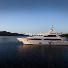 Sunseeker 40M Yacht