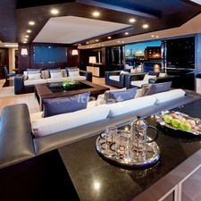 Sunseeker 101 Sport Yacht