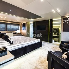 Sunseeker 101 Sport Yacht