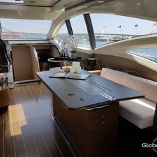 Azimut 68S