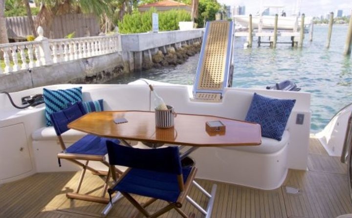 Azimut Happy Place