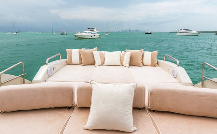 Azimut SCARLET