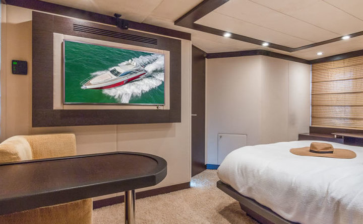 Azimut SCARLET