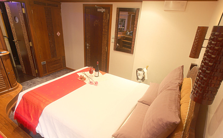 Fairline Dhaainkan'baa