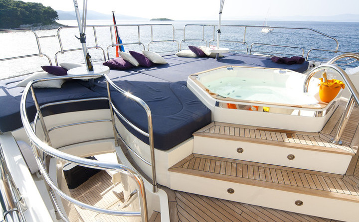 Sunseeker Cassiopeia