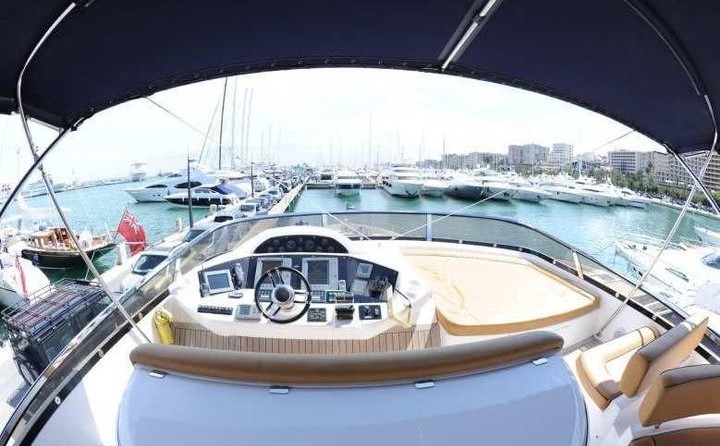Sunseeker 82