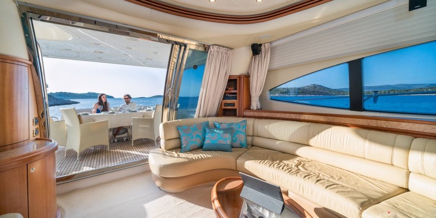 Azimut 68
