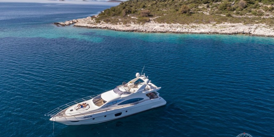 Azimut 68