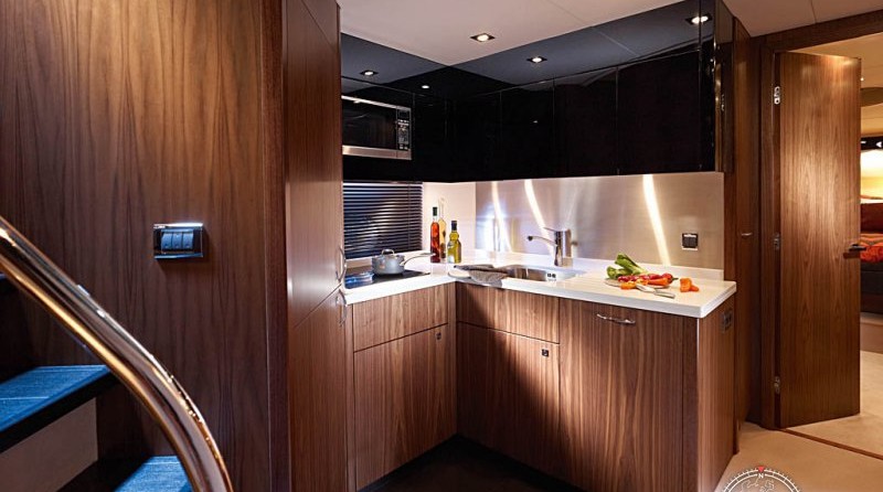 Sunseeker Predator 64
