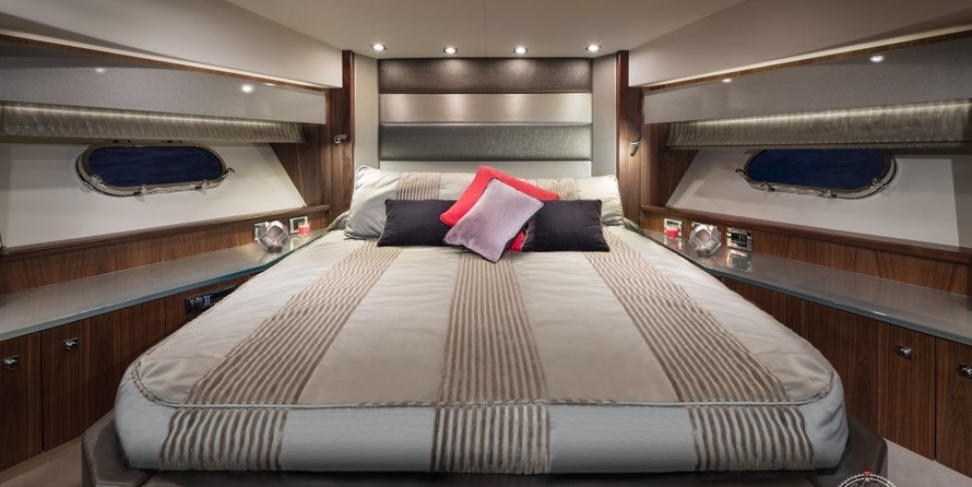Sunseeker Predator 72