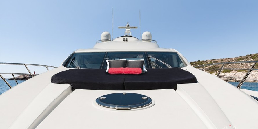 Sunseeker Predator 72