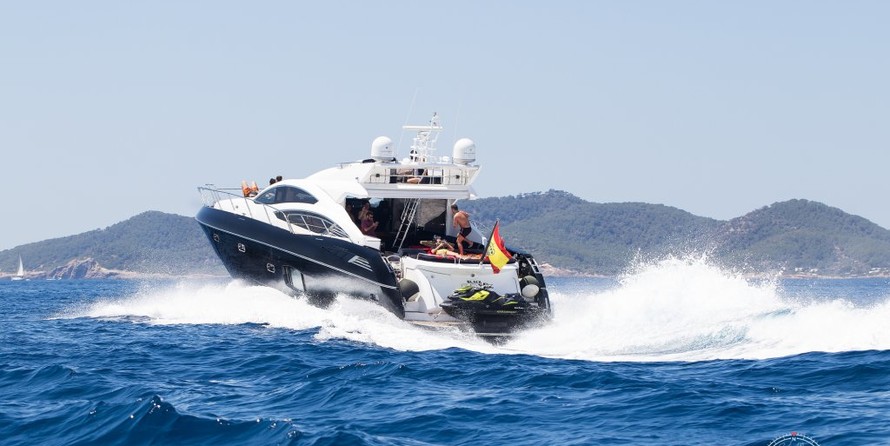 Sunseeker Predator 72