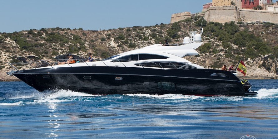 Sunseeker Predator 72