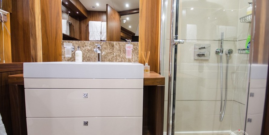Sunseeker custom 37.40ft