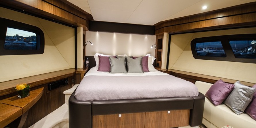 Sunseeker custom 37.40ft