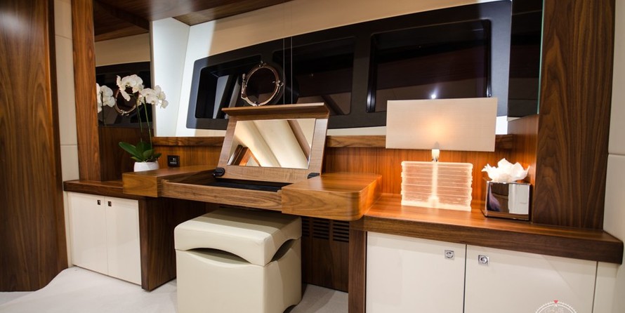 Sunseeker custom 37.40ft