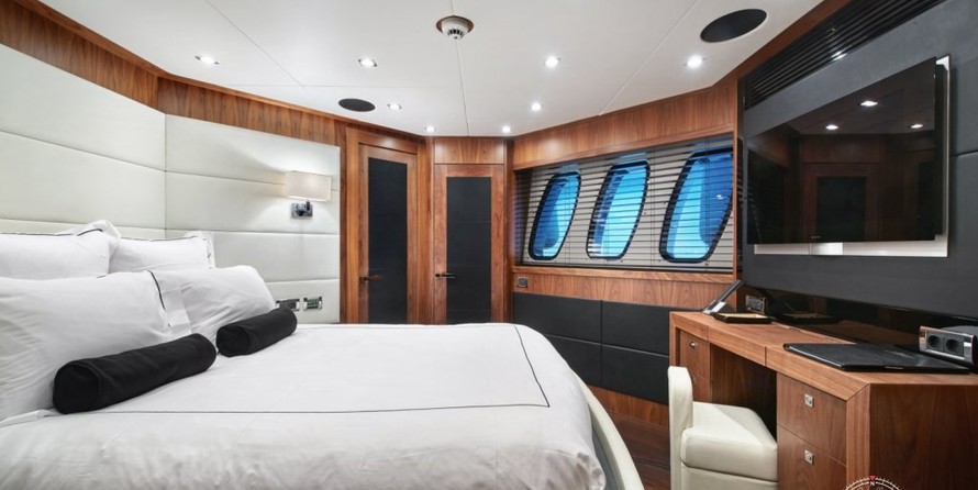 Sunseeker 34m