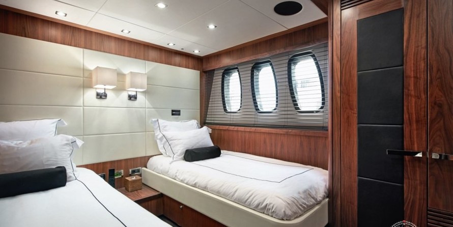 Sunseeker 34m