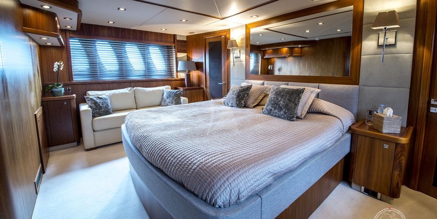 Sunseeker 90