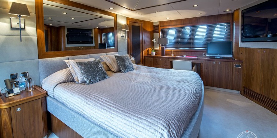 Sunseeker 90