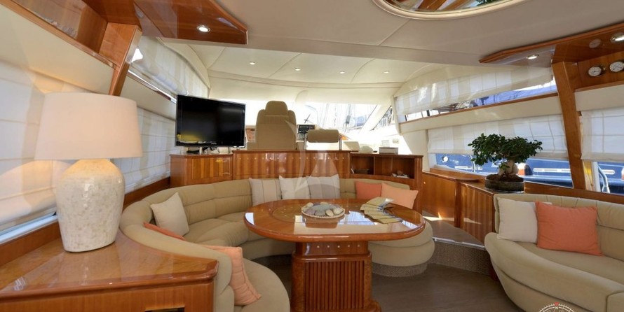 Azimut 71
