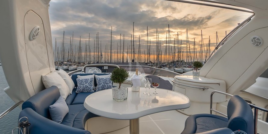 Azimut 71