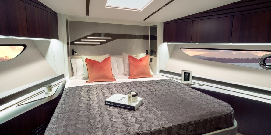 Sunseeker Predator 60 EVO