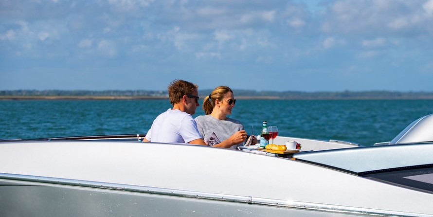 Sunseeker HAWK 38