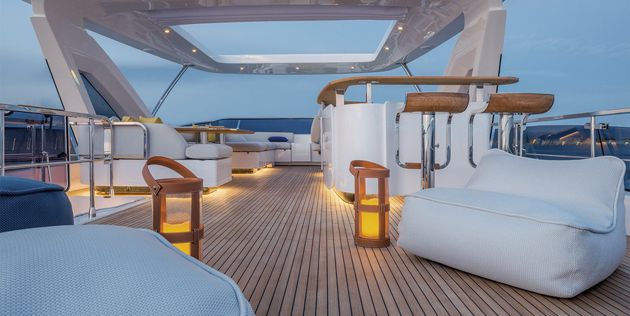 Azimut Grande 25 METRI