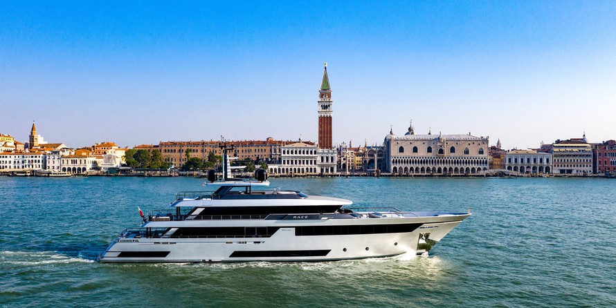 Riva 50 METRI