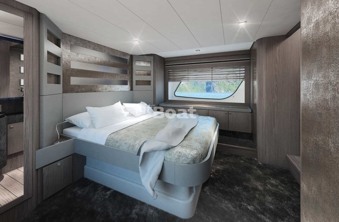 Ferretti 650