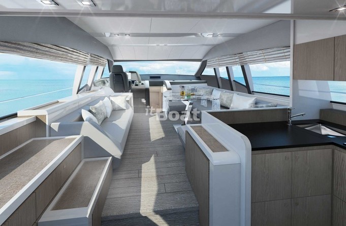 Ferretti 650