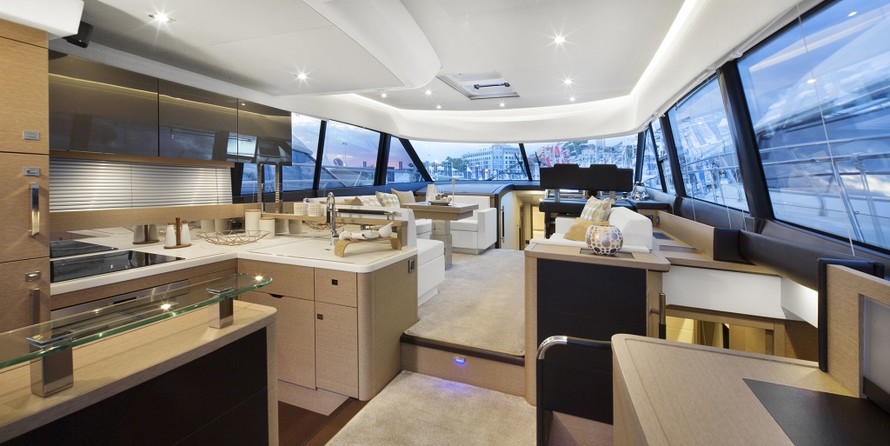 Prestige 560