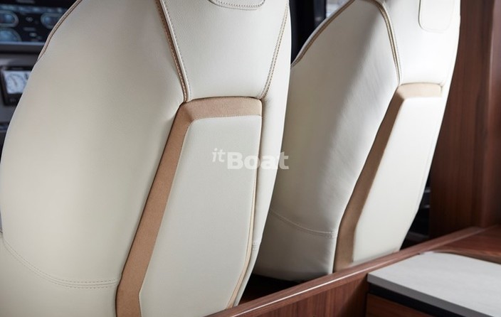 Princess 62